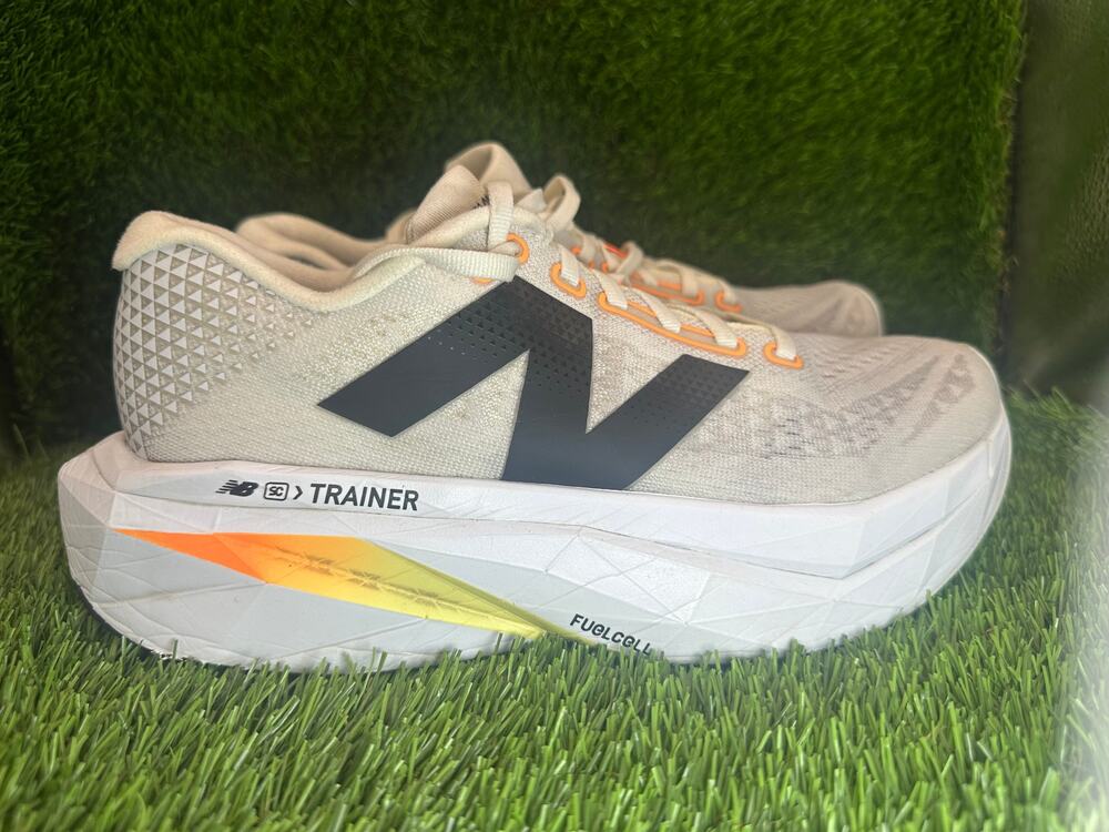 New Balance FuelCell SuperComp Trainer v3 WRCXCA4 Athletic Shoes Unisex M8/W9.5